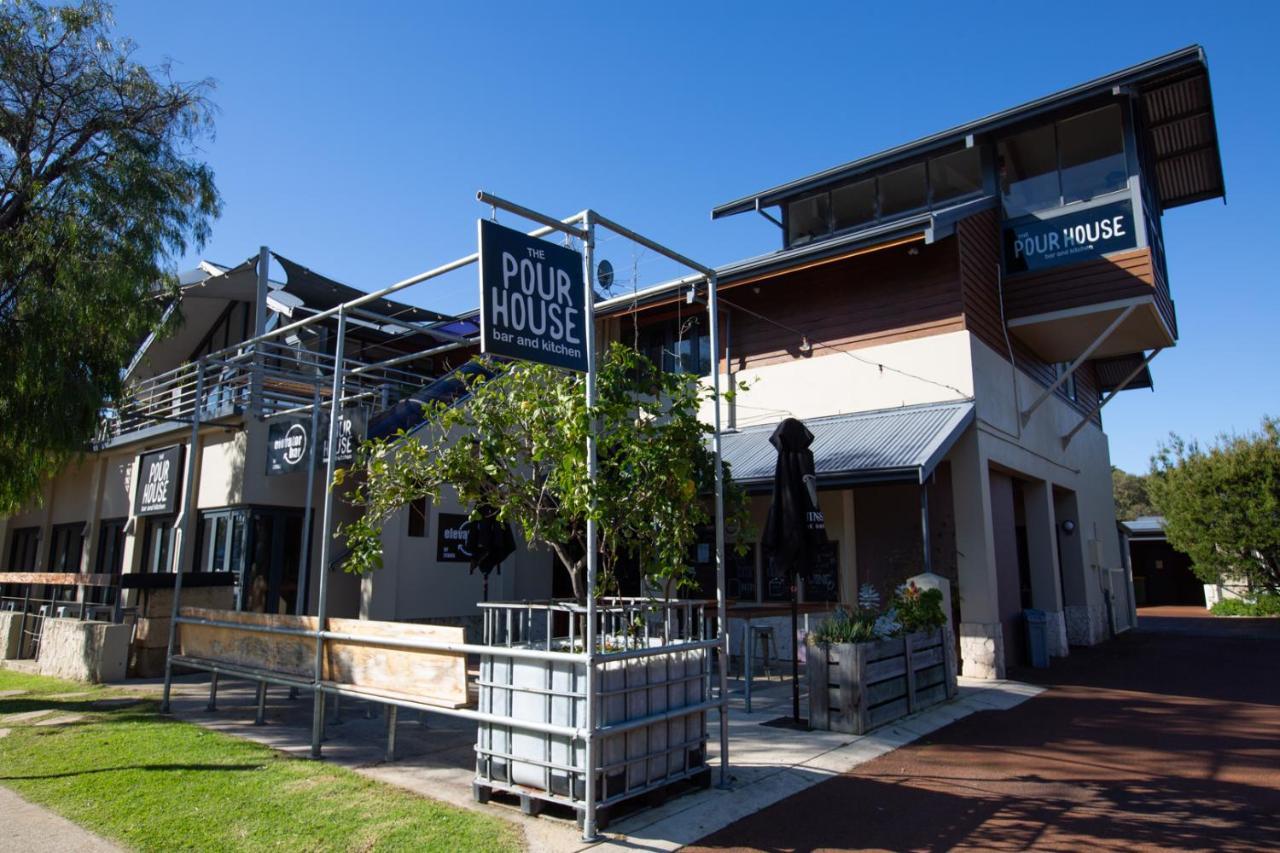 Dunsborough Apartments & Suites Exterior photo